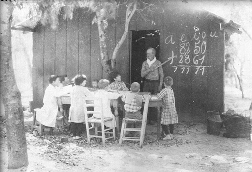 escuela-rural-hacia-1890